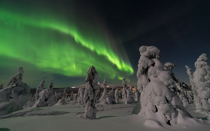 2017 juhlistettiin Suomen 100-vuotiasta taivalta. Lue, millä juhlatuulella pörssisähkön hinta oli tuolloin!